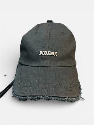 JACQUEMUS BASEBALL CAP